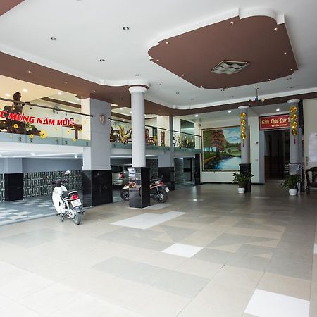 Tay Nguyen Hotel Kon Tum Exteriör bild